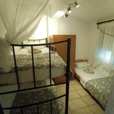 Spitaki House